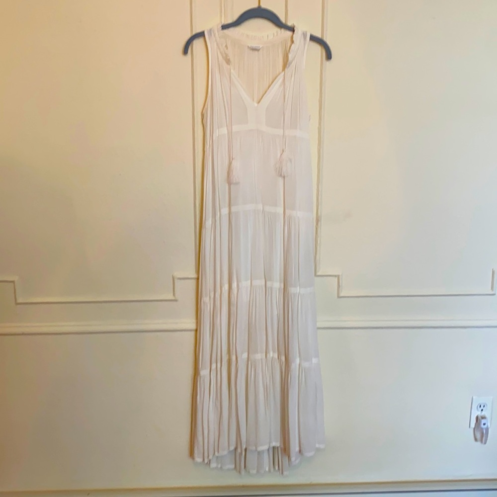 White club Monaco tiered maxi dress